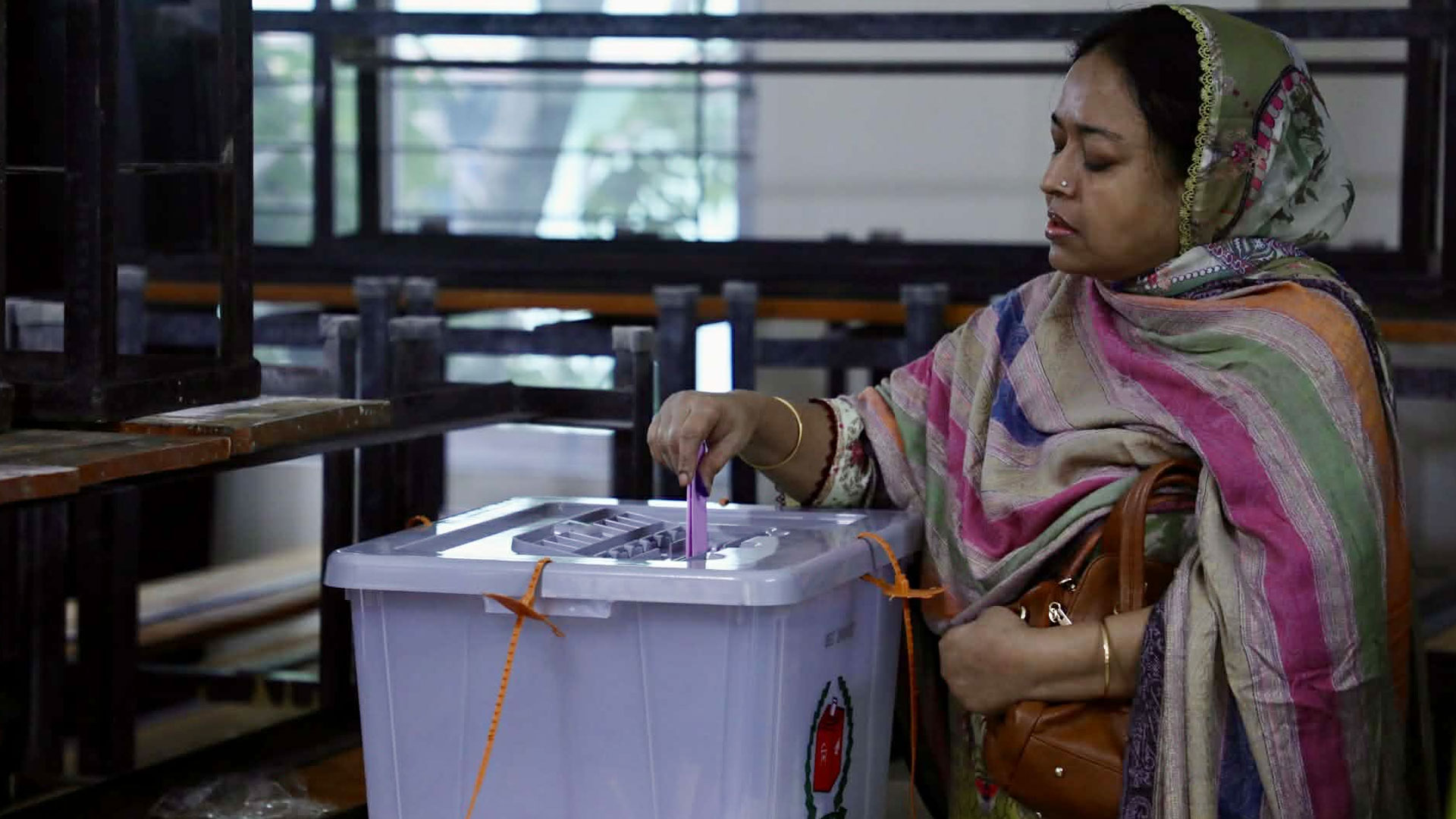 গুজব ও অপপ্রচারে কান না দিয়ে নির্ভয়ে ভোট দেওয়ার অনুরোধ ইসির