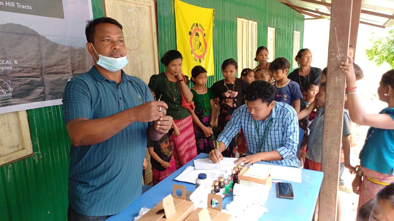 রোগী পরিবহনের সরকারি গাড়ি ও সোলার প্যানেল চেয়ারম্যানের বাড়িতে, চিকিৎসা কার্যক্রম ব্যাহত