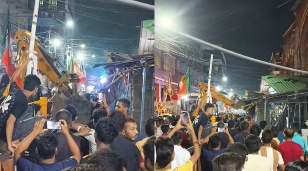 কলকাতায় মাংসের দোকানে বুলডোজার চালালো বিজেপি সমর্থকরা