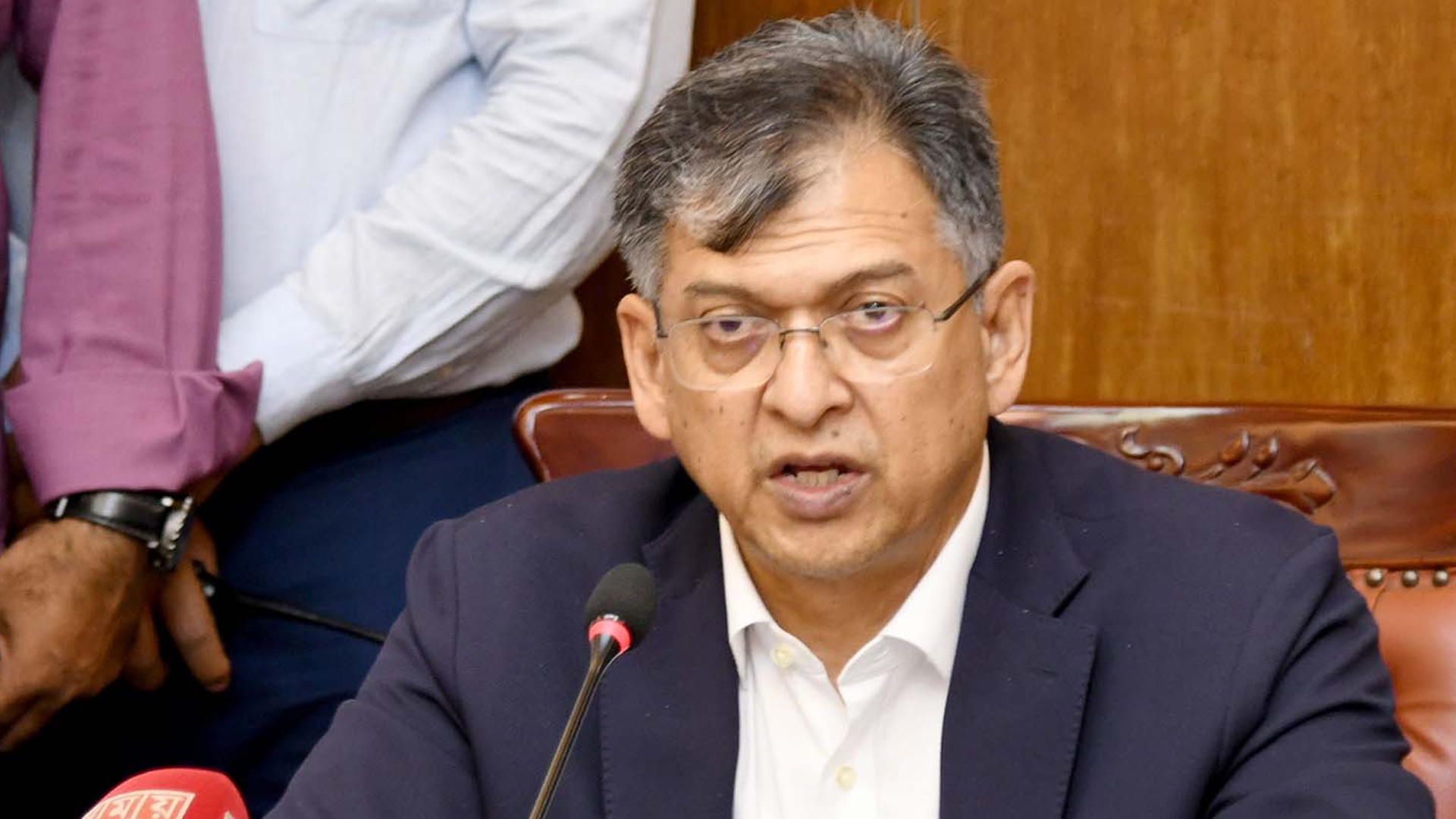 টিআইবির প্রতিবেদন পত্রিকার কাটিংয়ের ওপর ভিত্তি করে: স্বরাষ্ট্রমন্ত্রী