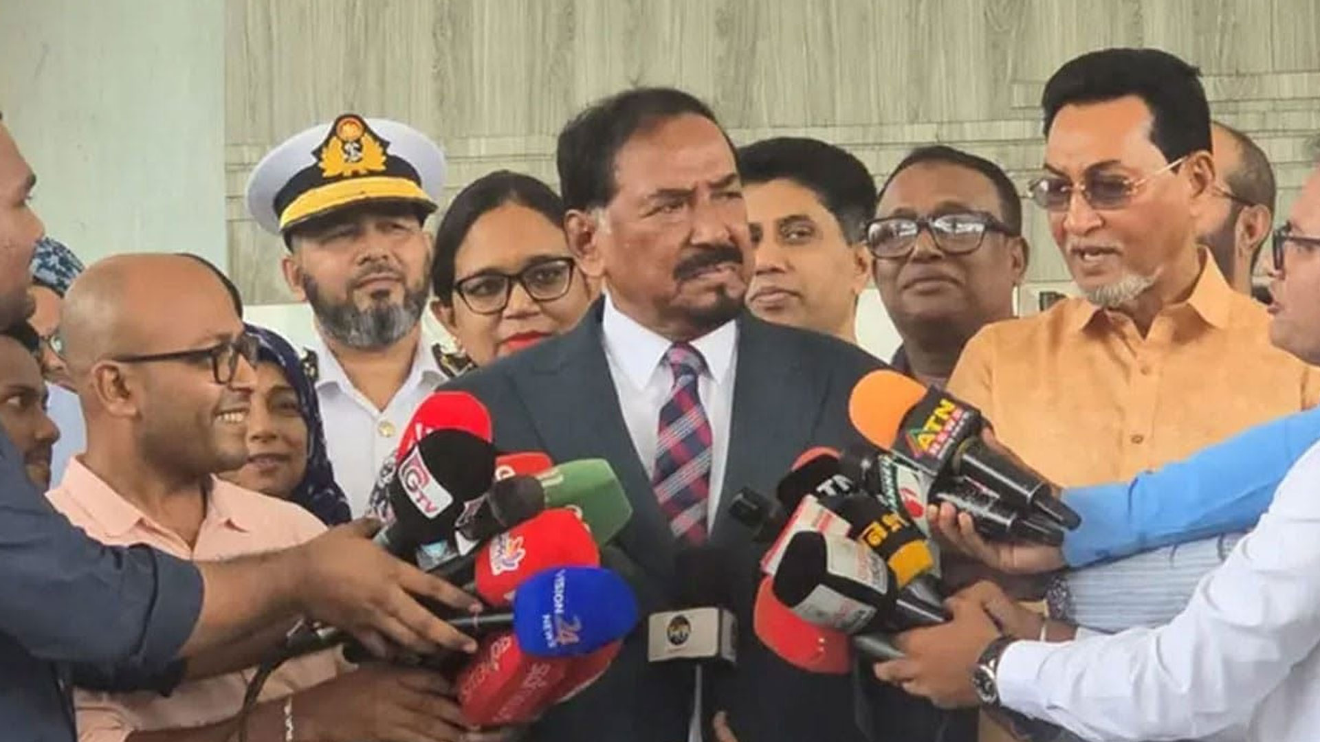 রাষ্ট্রপতি কী করবেন, না করবেন— তা জানি না: স্পিকার