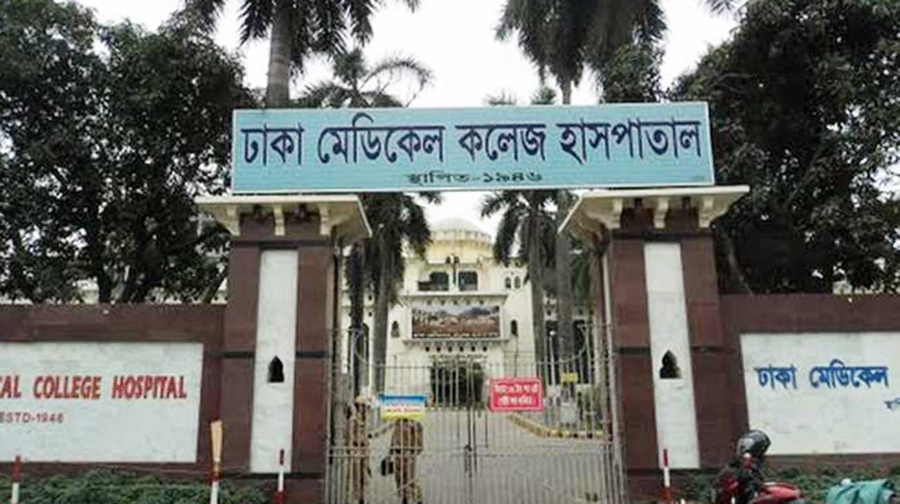কাতারপ্রবাসী সুমনের মরদেহ জোর করে নিয়ে গেল স্বজন-বন্ধুরা