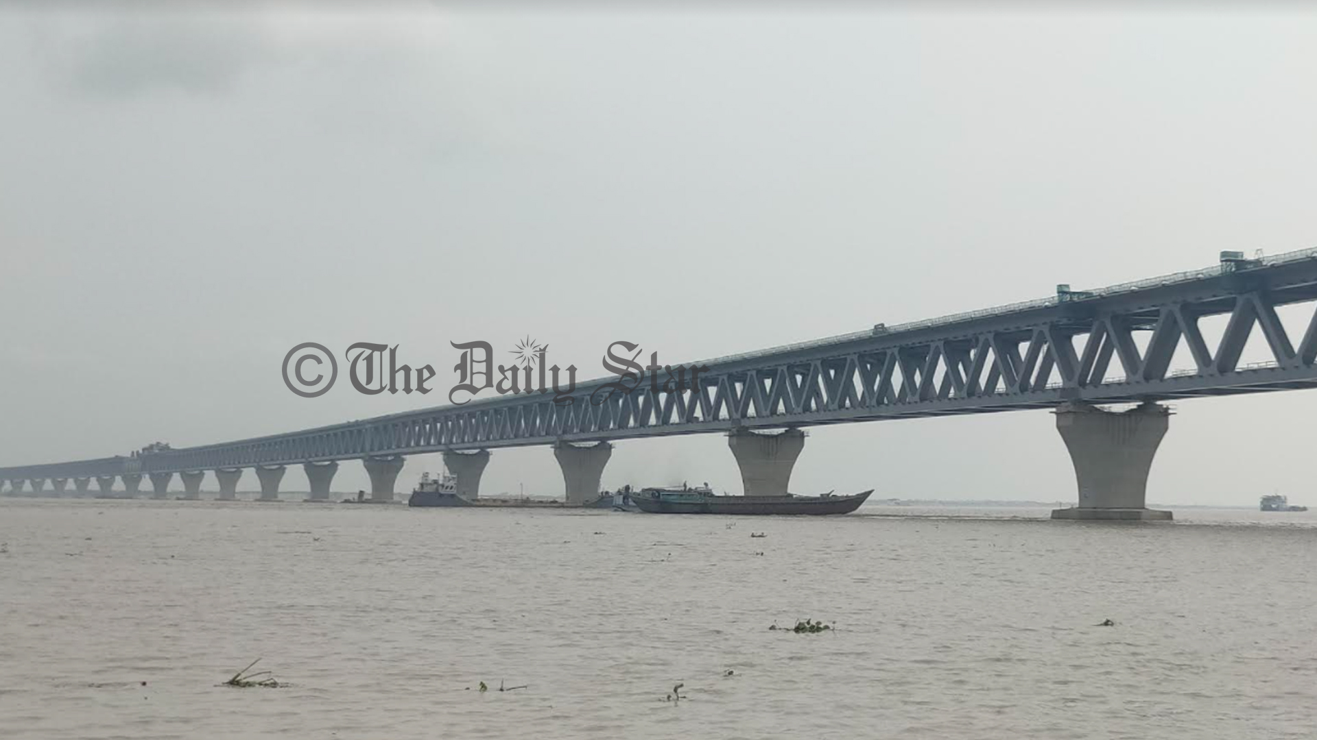 যে কারণে পদ্মা সেতুতে সাইকেল ও পায়ে হাঁটার লেন নেই