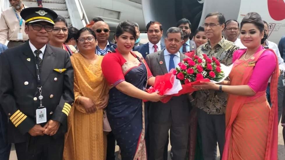 ঢাকা ফিরেছে বিমানের ‘সম্মান রক্ষার’ ঢাকা-টরেন্টো ফ্লাইট