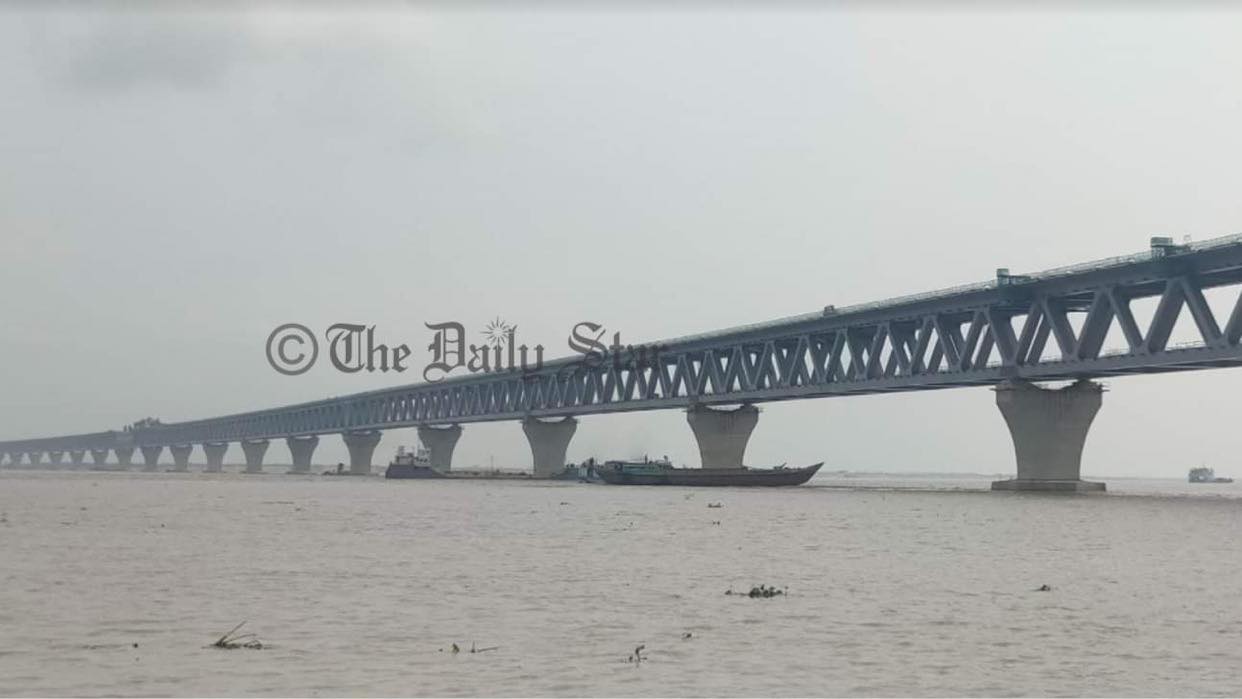 পদ্মাসেতুর জমি অধিগ্রহণে ঘুষ নেওয়ার অভিযোগ, সার্ভেয়ারকে বরখাস্তের সুপারিশ