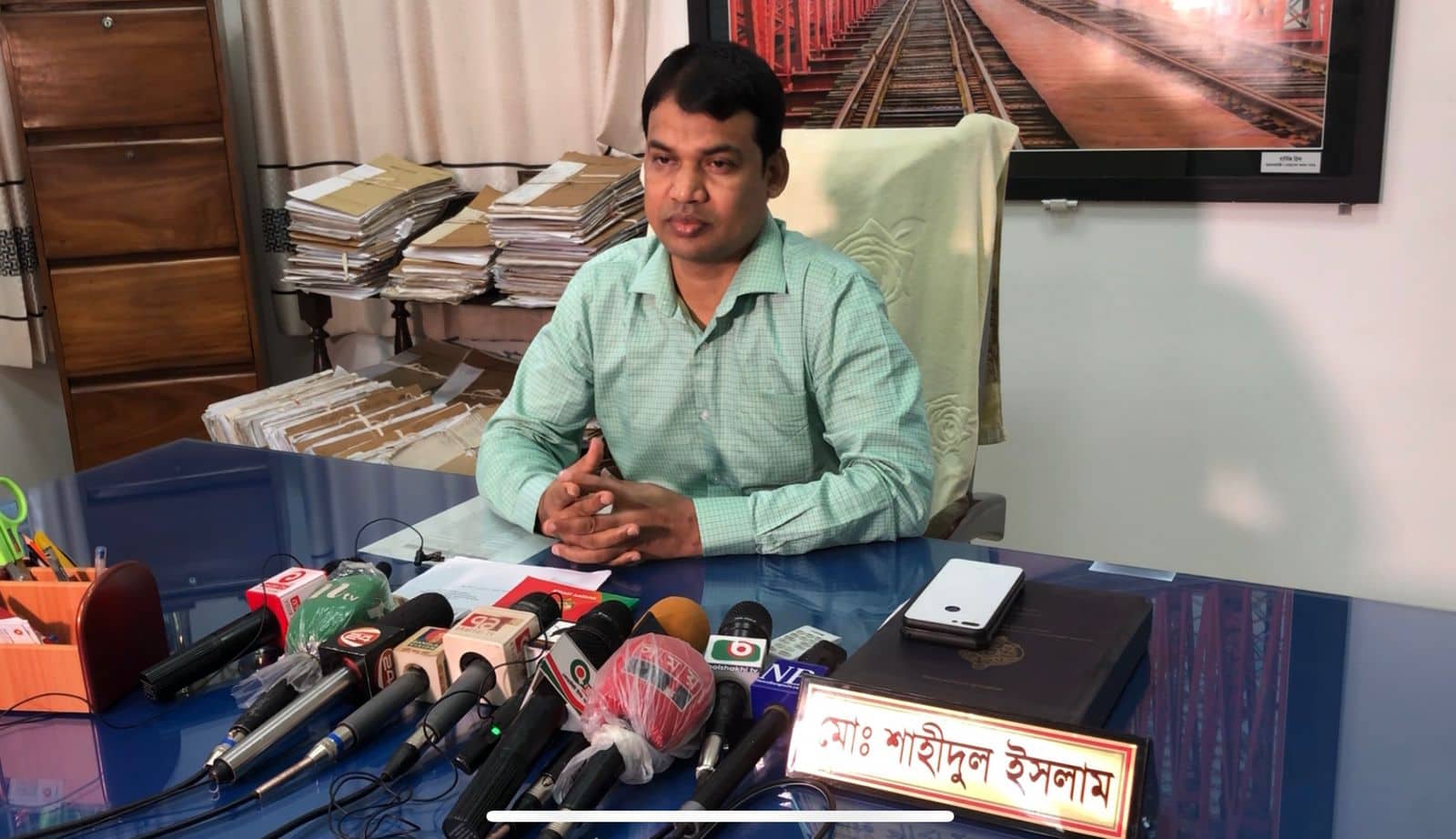 টিটিই শফিকুল ইসলামকে বরখাস্তের আদেশ প্রত্যাহার