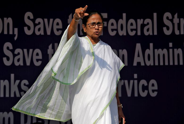 ‘পুলিশ সদর দপ্তর’ ভেবে মমতার বাড়িতে ঢুকে পড়েছিলেন সেই যুবক