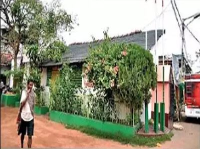 মমতার বাড়িতে ‘আগন্তুক’, লুকিয়ে ছিলেন সারারাত