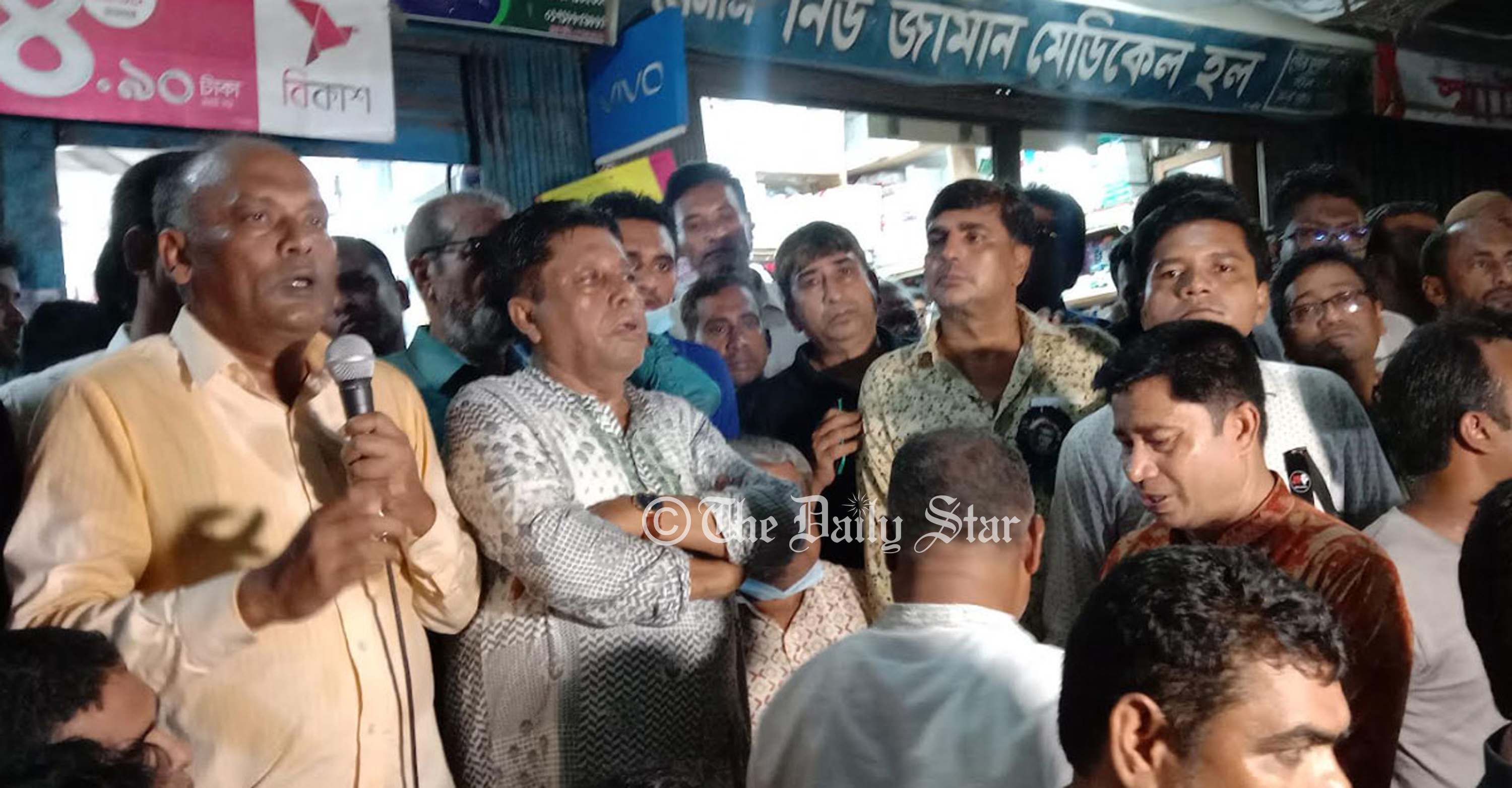 বরগুনায় আরও ৫ পুলিশ প্রত্যাহার, ছাত্রলীগের নতুন কমিটিকে ‘অবাঞ্ছিত’ ঘোষণা জেলা আ. লীগের