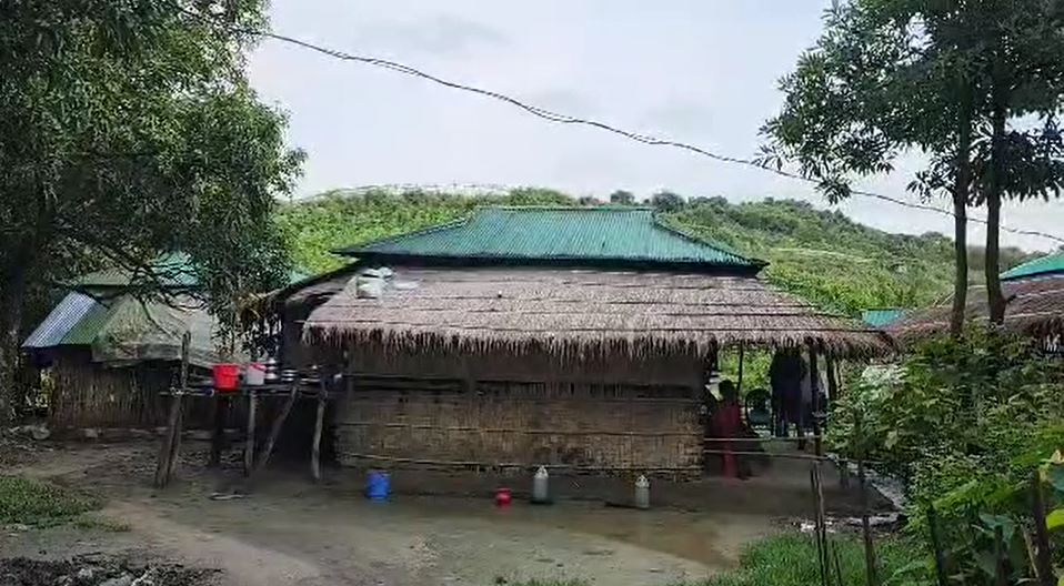মিয়ানমারের ১৪ সীমান্তরক্ষী পালিয়ে বাংলাদেশে