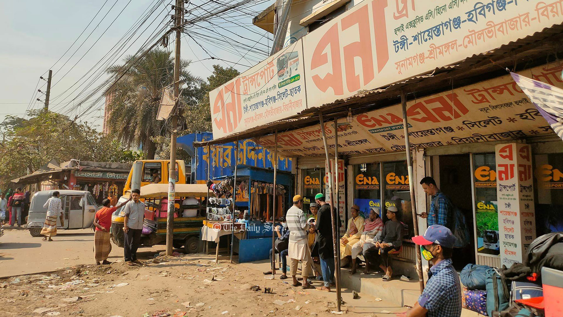 ‘বাসের সংখ্যা কমিয়ে আনার চাপ আছে’