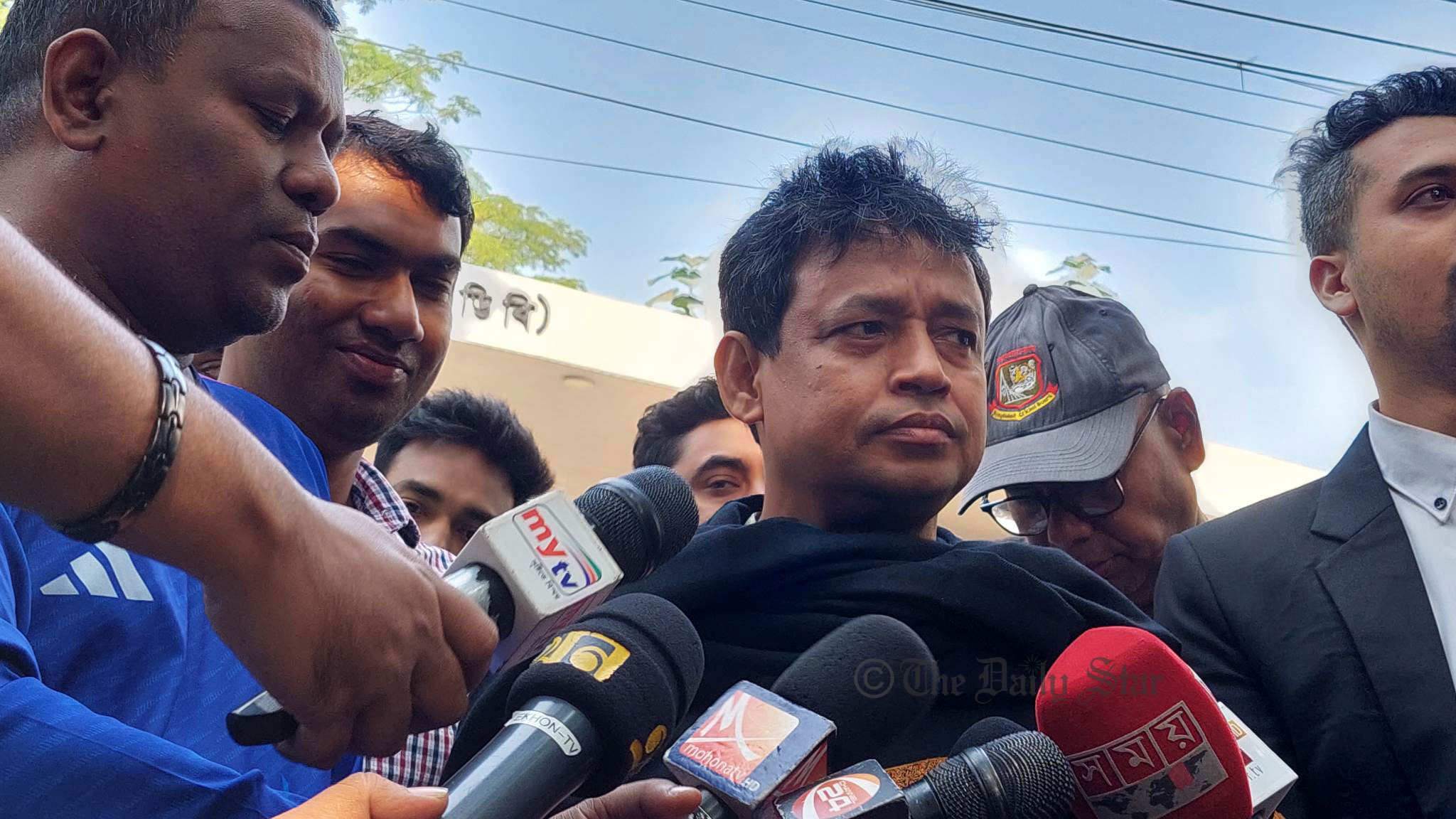 মির্জা ফখরুল ও মির্জা আব্বাসকে জিজ্ঞাসাবাদের জন্য আনা হয়েছে: ডিবি