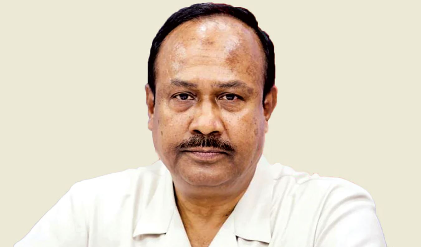 সরকার শক্ত না হলে দেশ খালি হয়ে যাবে: সংসদে চুন্নু