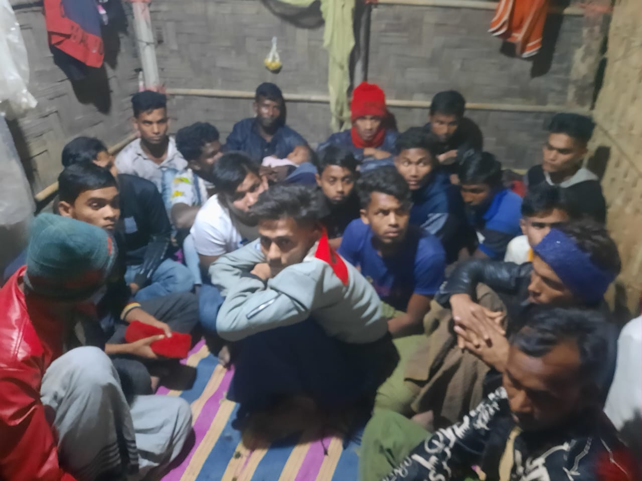 সাগরপথে মালয়েশিয়া ও থাইল্যান্ড পাচারকালে ২৬ রোহিঙ্গা উদ্ধার