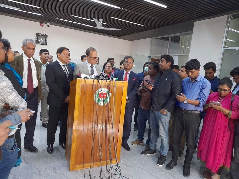 ভোট পড়েছে আনুমানিক ১৫-২৫ শতাংশ: সিইসি