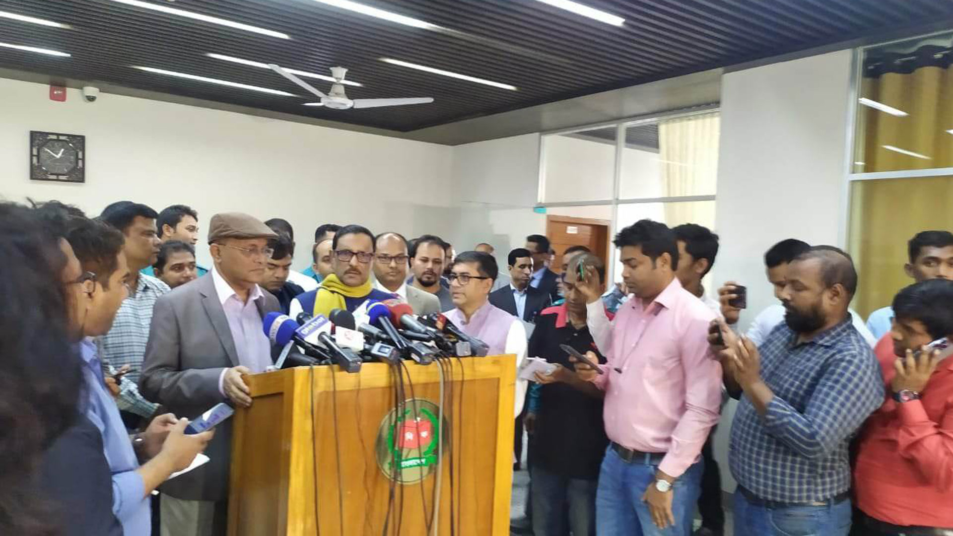 ‘এমন রাষ্ট্রপতি করিনি যার নাম ইয়াজউদ্দিন-কার্যক্রমে ইয়েস উদ্দিন’