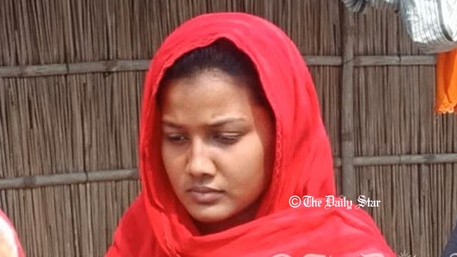 ছাত্রলীগ নেত্রীসহ ৫ জনের হল ছাড়ার নির্দেশ বিষয়ে ফুলপরী ‘এটা তাদের কর্মফল’