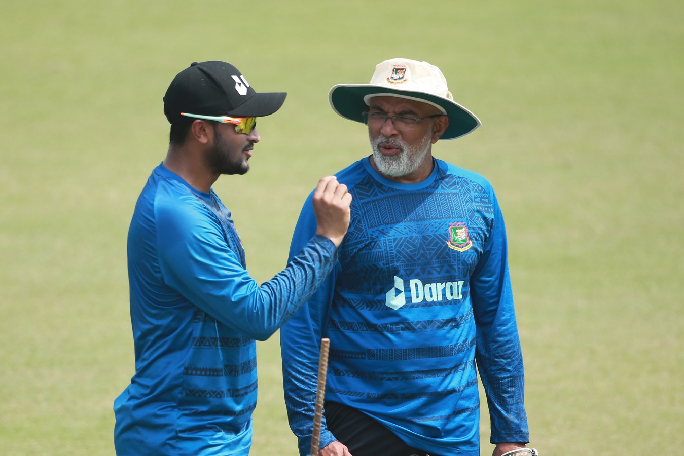 সাকিবকে নিয়ে শঙ্কা উড়িয়ে দিলেন হাথুরুসিংহে
