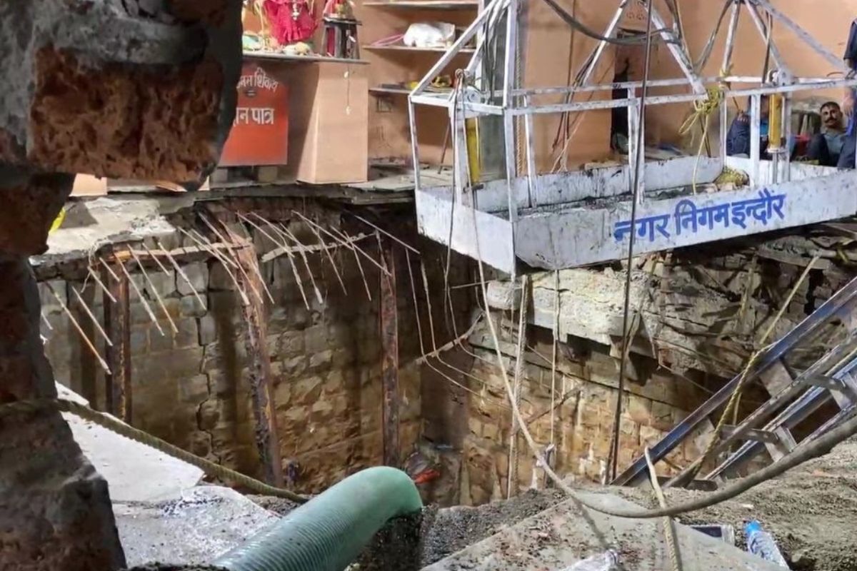 মধ্যপ্রদেশের ইন্দোরে মন্দিরের কূপে পড়ে নিহত ৩৫