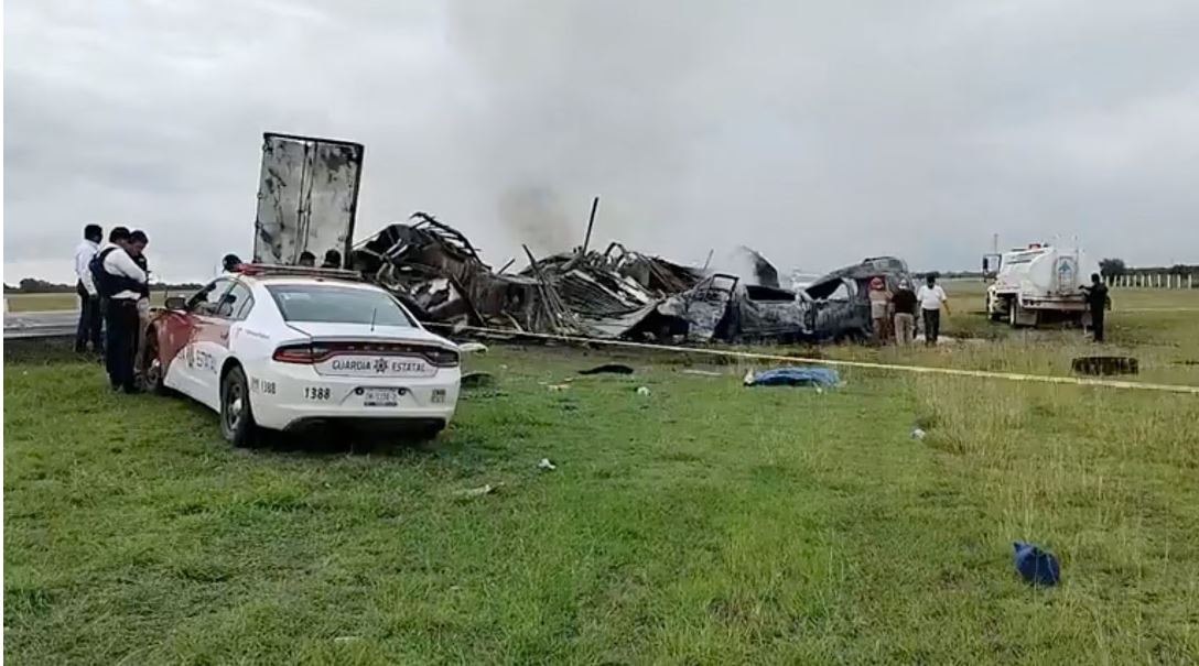 মেক্সিকোয় ট্রাক-ভ্যানের মুখোমুখি সংঘর্ষে নিহত ২৬