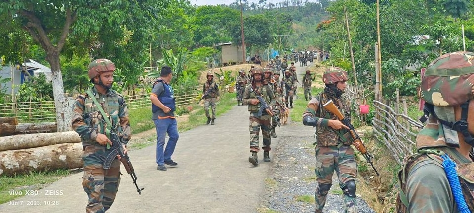 ৪৫ দিন সহিংসতার পর মণিপুরে কারফিউ শিথিল