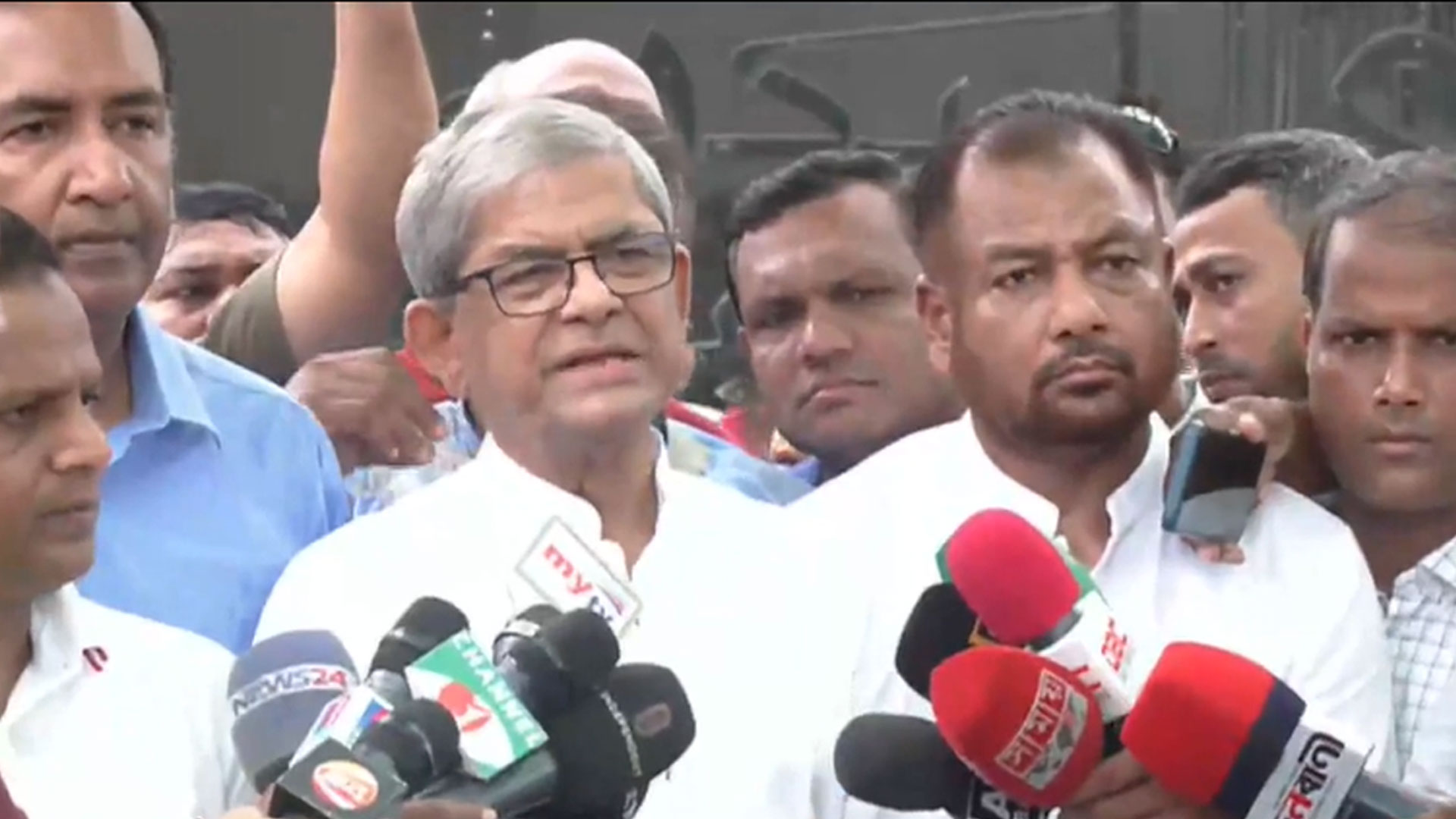 ‘আশা করব, ভারত বাংলাদেশের মানুষের গণতান্ত্রিক আকাঙ্ক্ষাকে মর্যাদা দেবে’