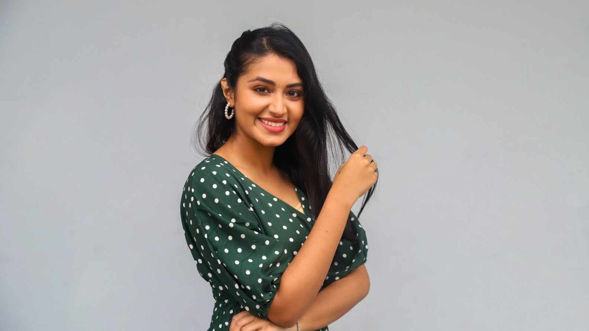 ওটিটিতে শীর্ষে তাসনিয়া ফারিণ