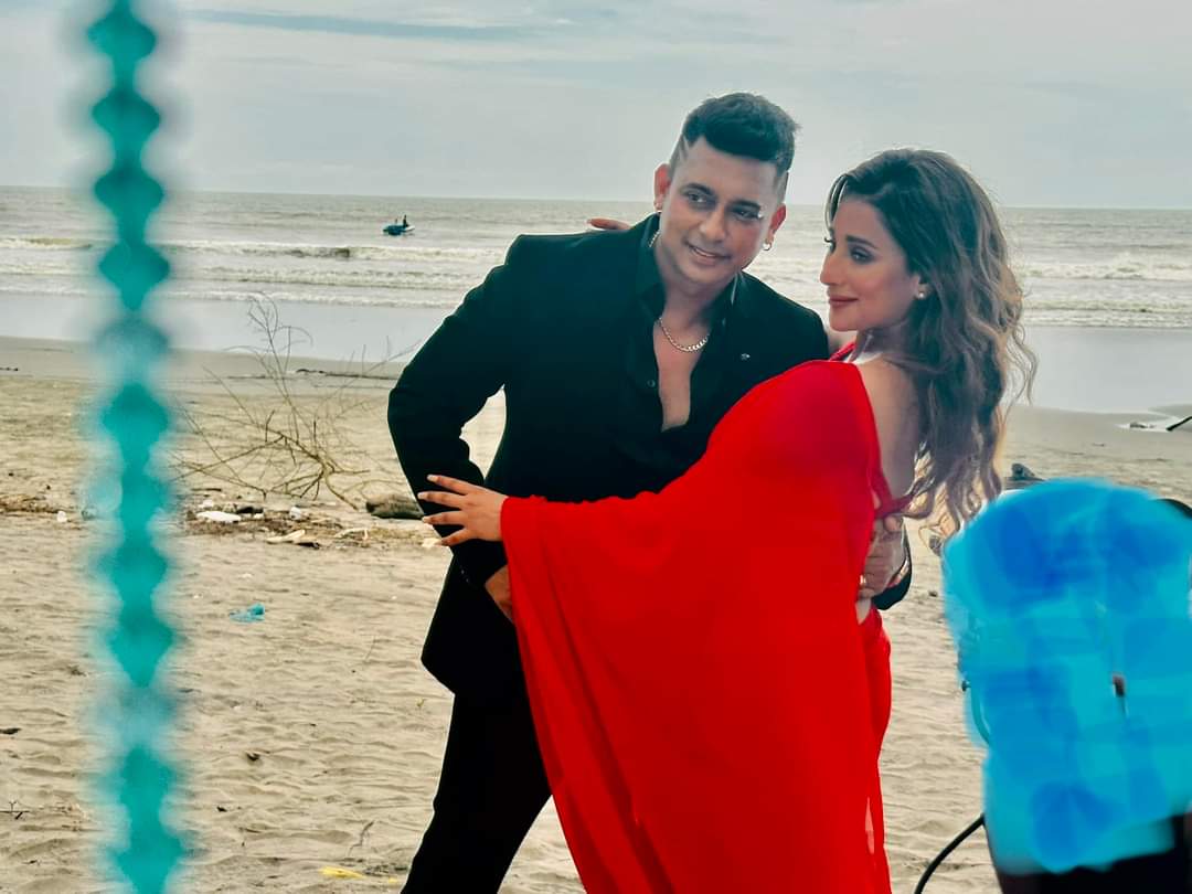শাবনূর থেকে শুরু করে সায়ন্তিকা সবাই আমাকে পছন্দ করেন: জায়েদ খান