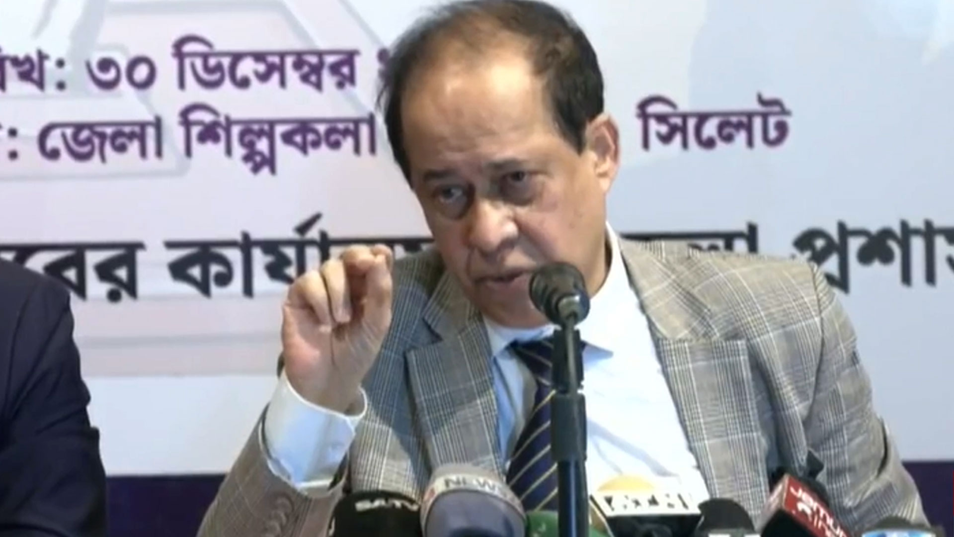কেন আন্তর্জাতিক মহল বাংলাদেশের নির্বাচন নিয়ে কথা বলছে—ব্যাখ্যা দিলেন সিইসি