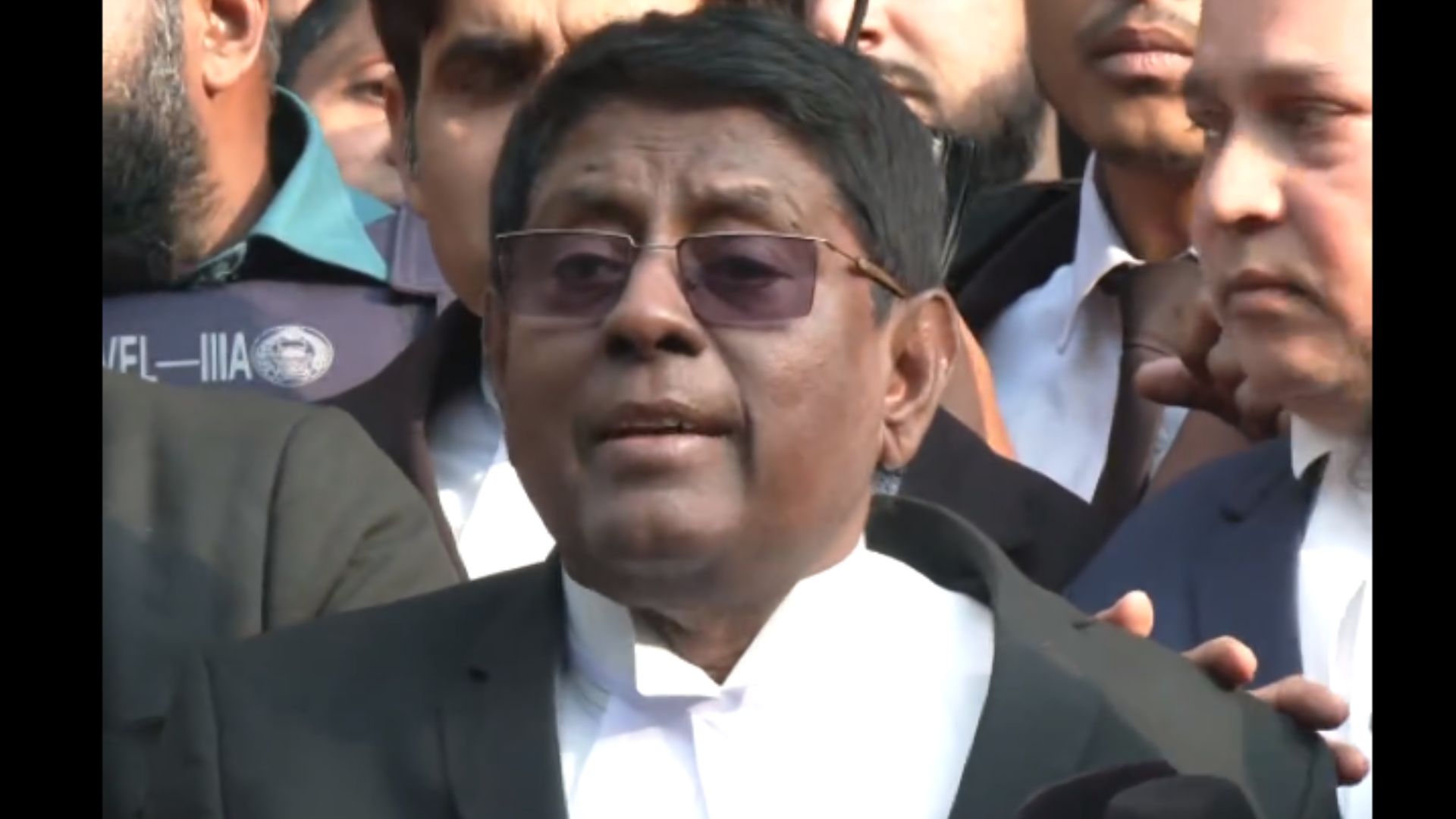 ‘একটা কন্ট্রাডিকশন দিলেই খুনির আসামিও খালাস পায়, অথচ ১০৯টা কন্ট্রাডিকশন দিয়েও এই রায়’