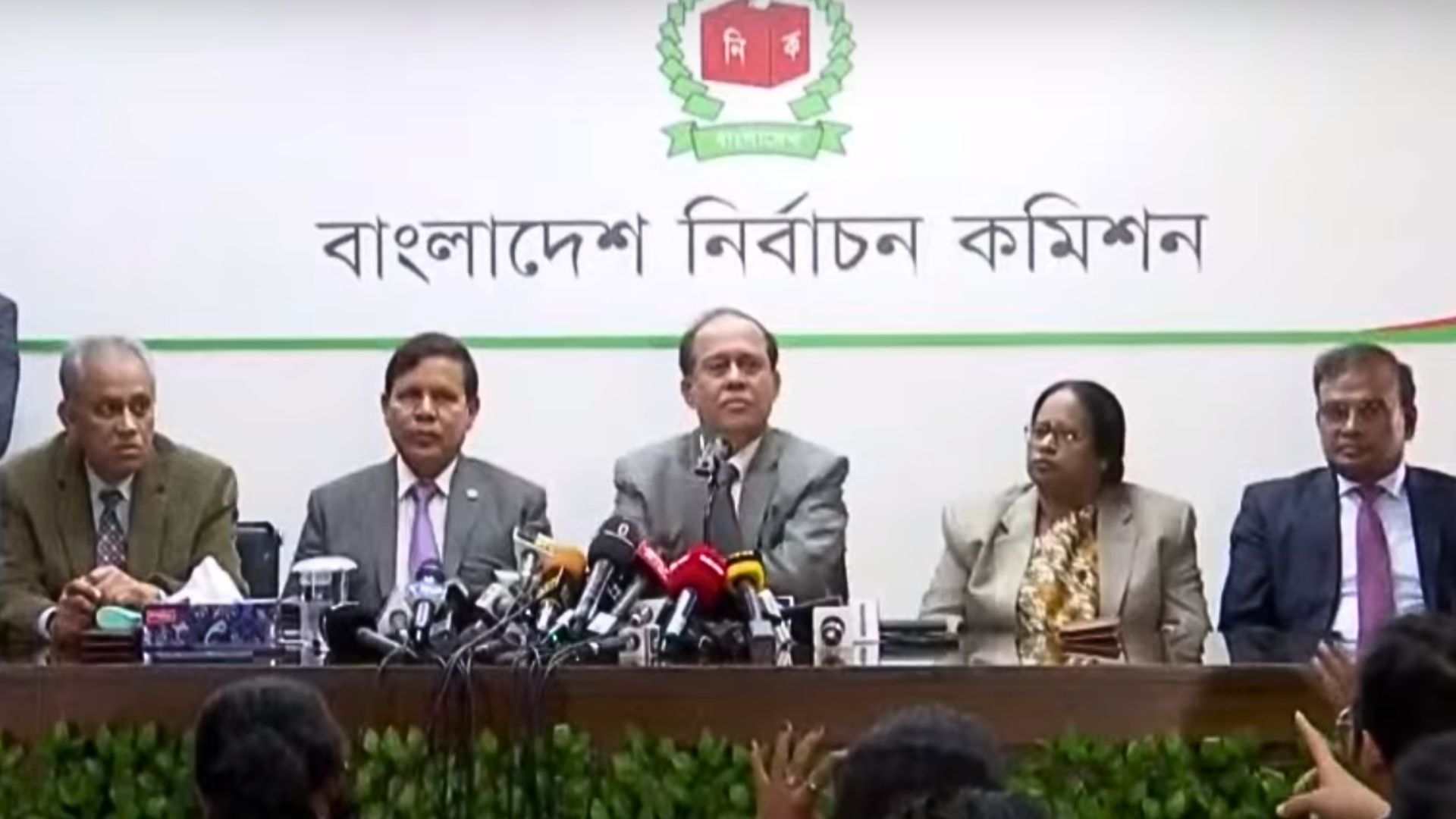 নির্বাচনে ভোট পড়েছে ৪১.৮ শতাংশ: সিইসি