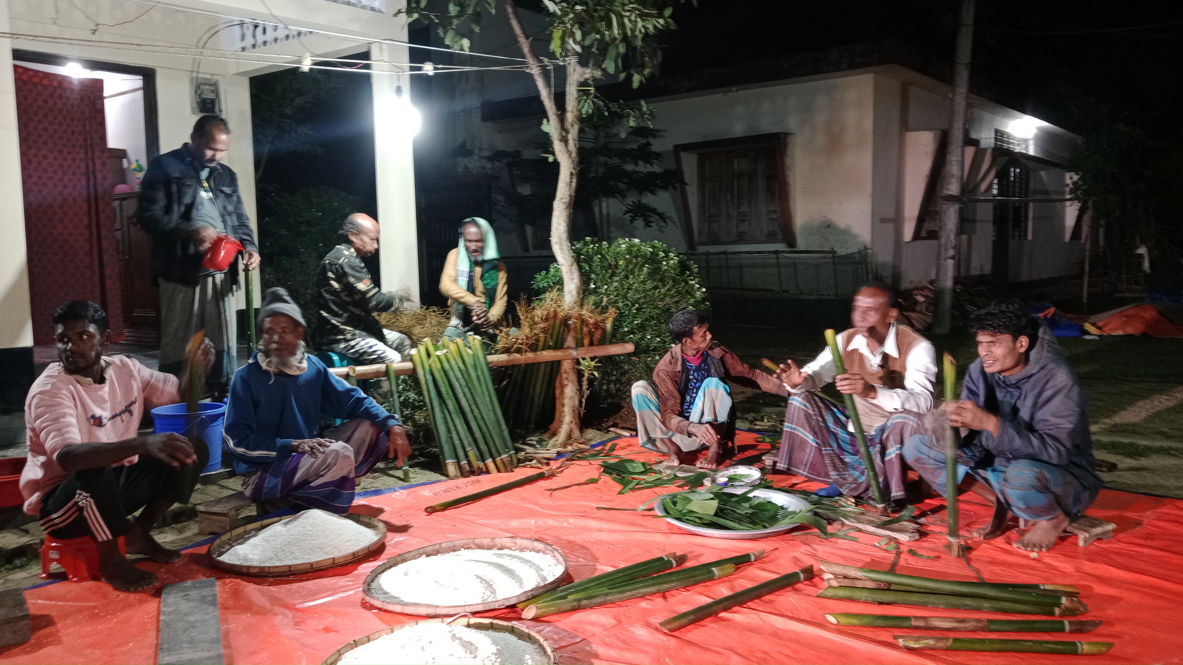 সিলেটের ঐতিহ্যবাহী চুঙ্গা পিঠা