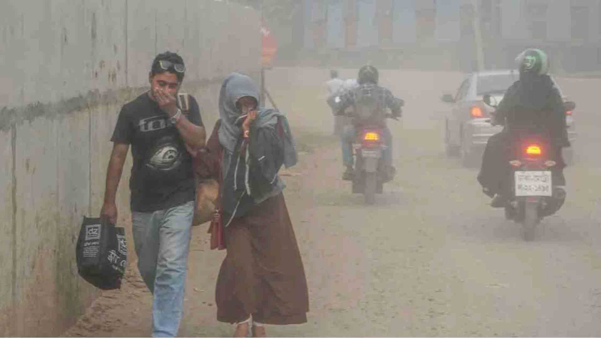 আজ সকালে ঢাকার বাতাস বিশ্বে সবচেয়ে দূষিত