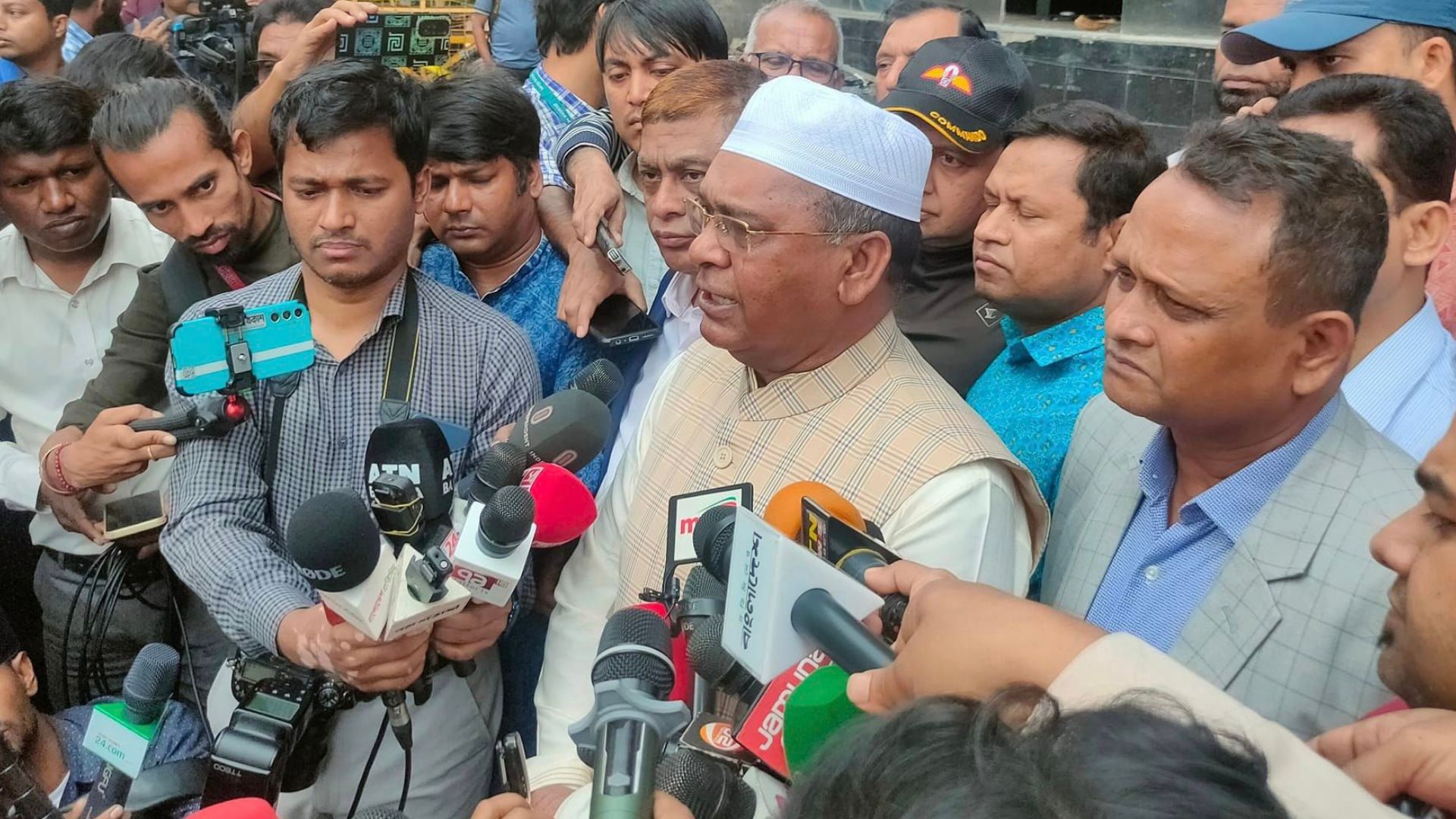 নিহতদের দাফনে ২৫ হাজার টাকা করে দেওয়া হবে: ত্রাণ প্রতিমন্ত্রী