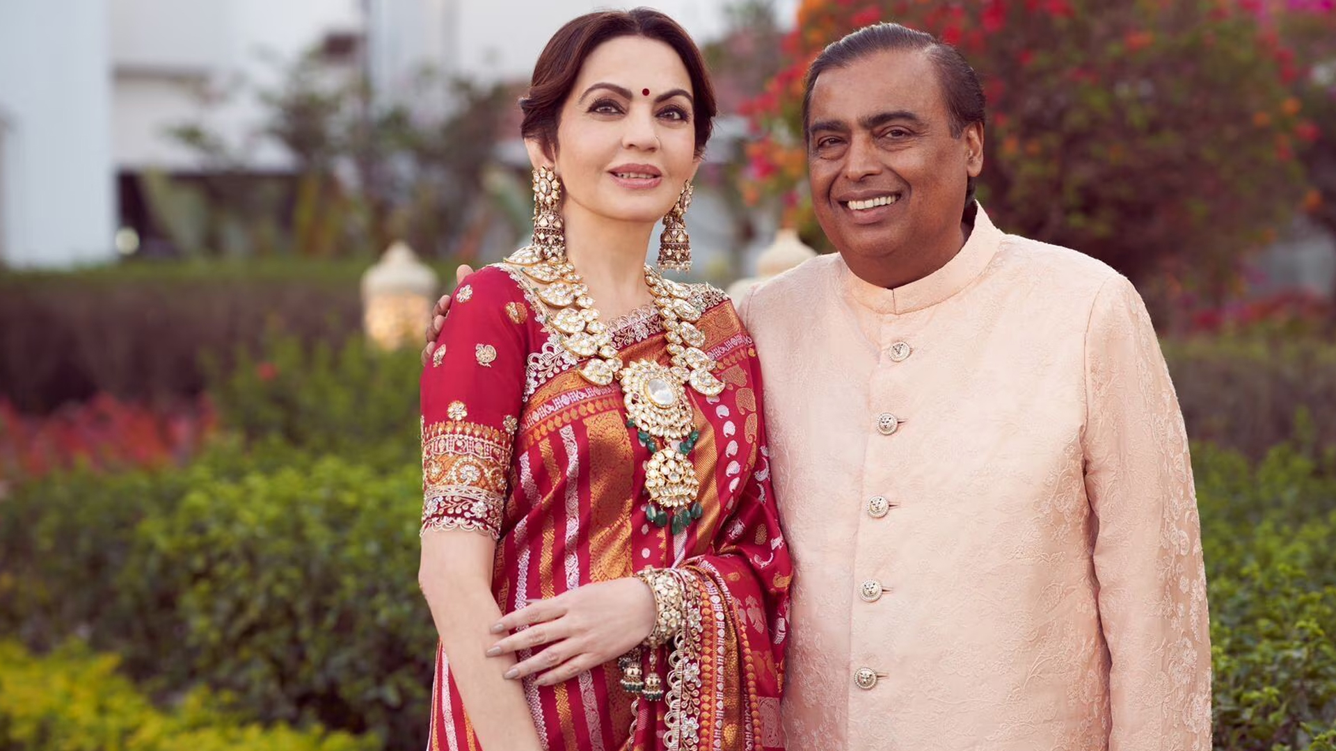 একসময় ৮০০ রুপি বেতনে শিক্ষকতা করতেন নীতা আম্বানি