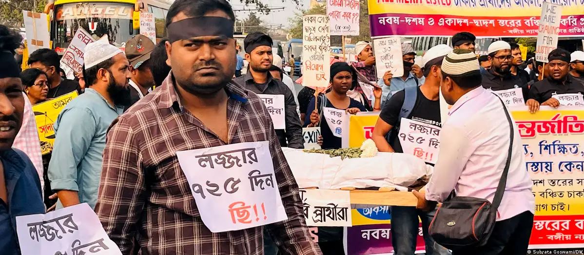 প্রায় ২৬ হাজার শিক্ষকের চাকরি বাতিল করল কলকাতা হাইকোর্ট