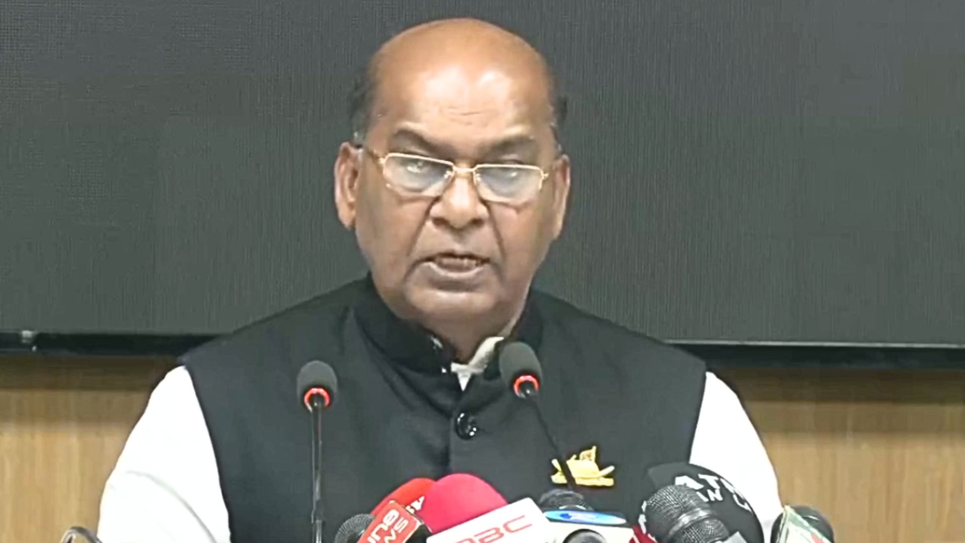 ঘূর্ণিঝড়ে ১৯ জেলার ৩৭ লাখ ৫৮ হাজার মানুষ ক্ষতিগ্রস্ত: দুর্যোগ প্রতিমন্ত্রী