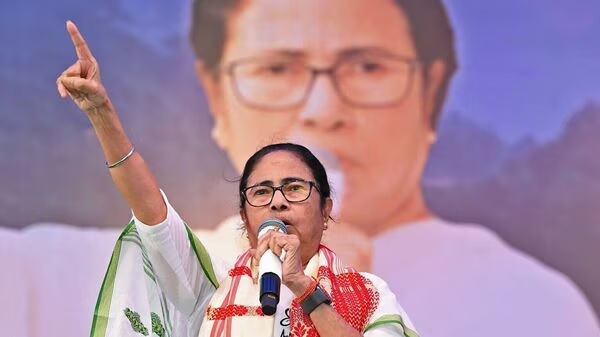 বুথফেরত জরিপ ভুল প্রমাণ করে পশ্চিমবঙ্গে আবারও তৃণমূল