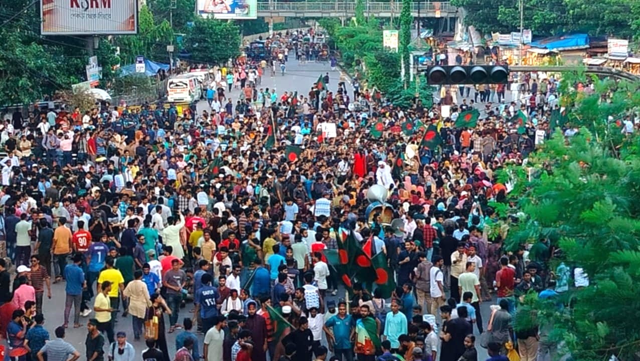 কোটা বাতিলের দাবিতে রোববার সারা দেশে সড়ক অবরোধ