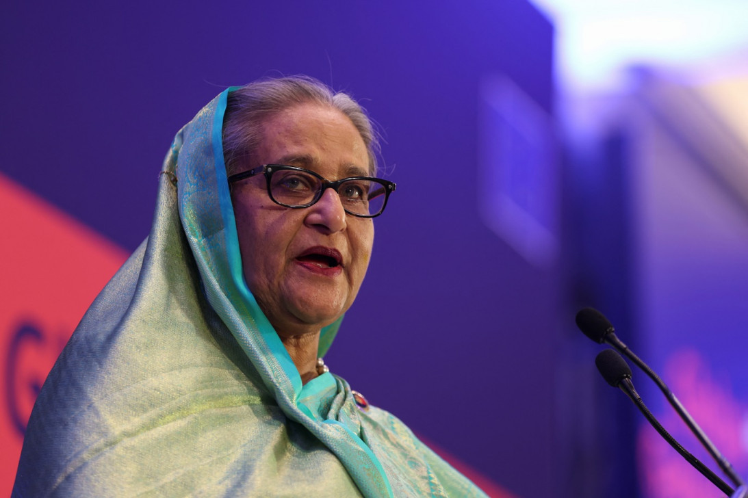 ভারত শেখ হাসিনাকে কেন আশ্রয় দেবে, কেন দেবে না