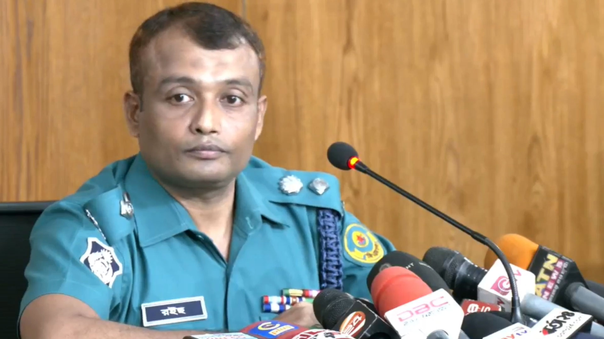 পূজামণ্ডপে সংগীত পরিবেশন: রাজনৈতিক সংশ্লিষ্টতা আছে কি না খতিয়ে দেখছে পুলিশ