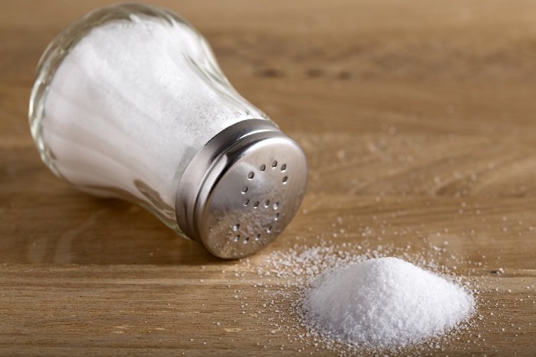 কাঁচা লবণ খেতে নিষেধ করা হয় কেন