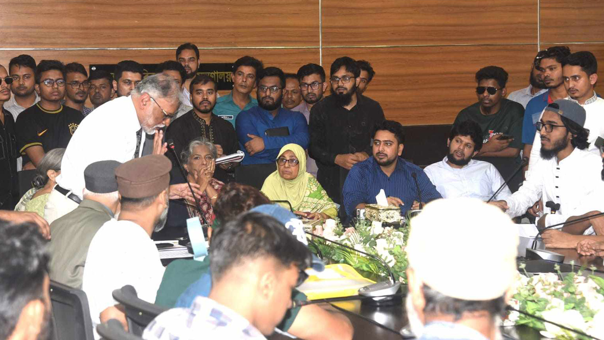 আজীবন রাষ্ট্রীয় খরচে চিকিৎসা পাবেন গণঅভ্যুত্থানে আহতরা
