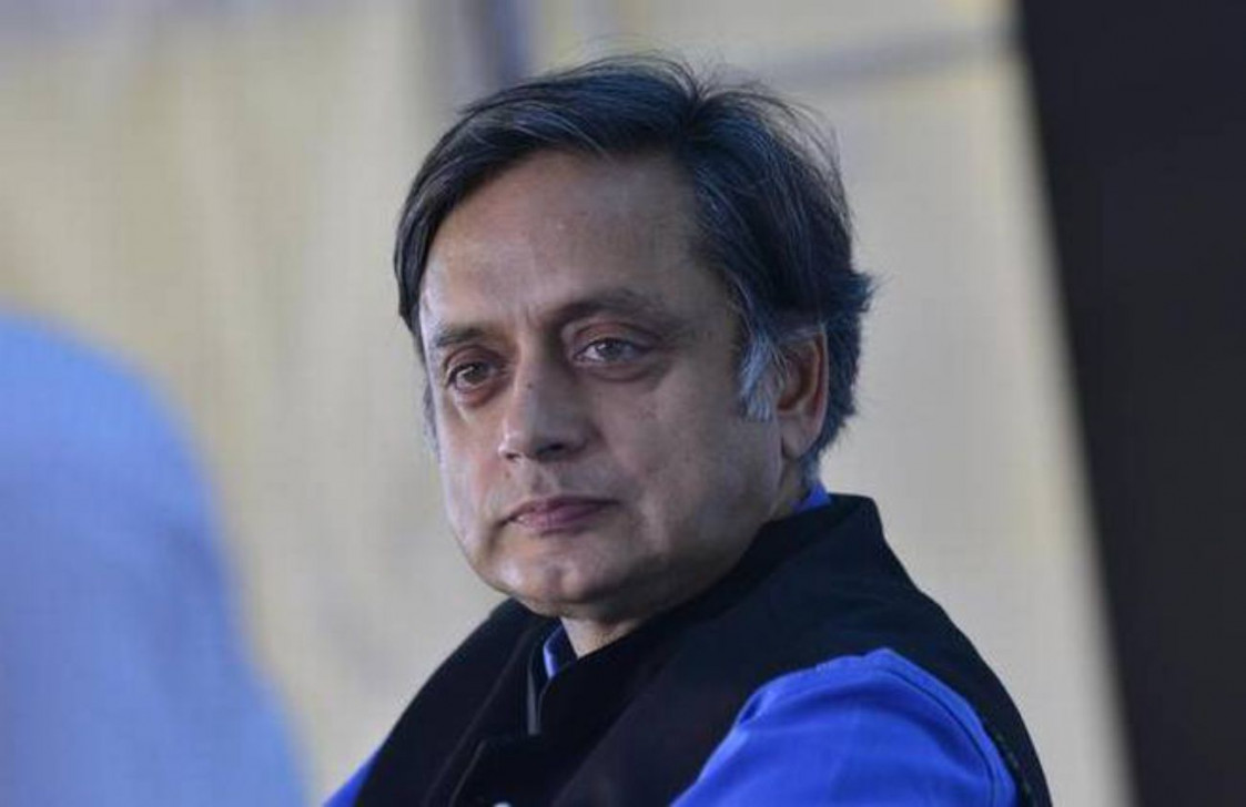 বাংলাদেশ নিয়ে বেশি কথা বলা ঠিক হবে না: শশী থারুর