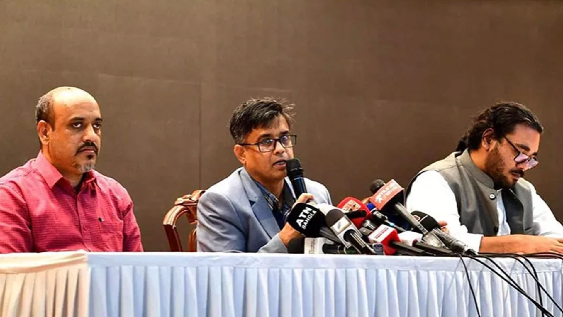 পরিস্থিতি পর্যবেক্ষণে ভারতীয় গণমাধ্যম ও বৈশ্বিক মানবাধিকার সংস্থাকে বাংলাদেশে আসার আহ্বান