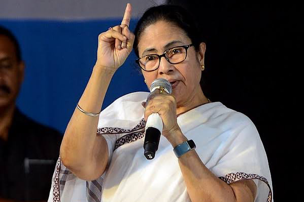 বাংলাকে ‘বাংলাদেশি ভাষা’ বলল দিল্লি পুলিশ, প্রতিবাদ মমতার