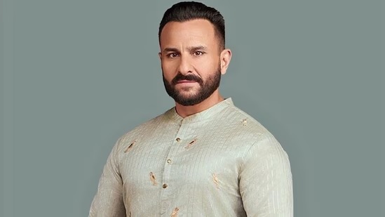 বাড়িতে ডাকাতের ছুরিকাঘাতে আহত সাইফ আলী খান