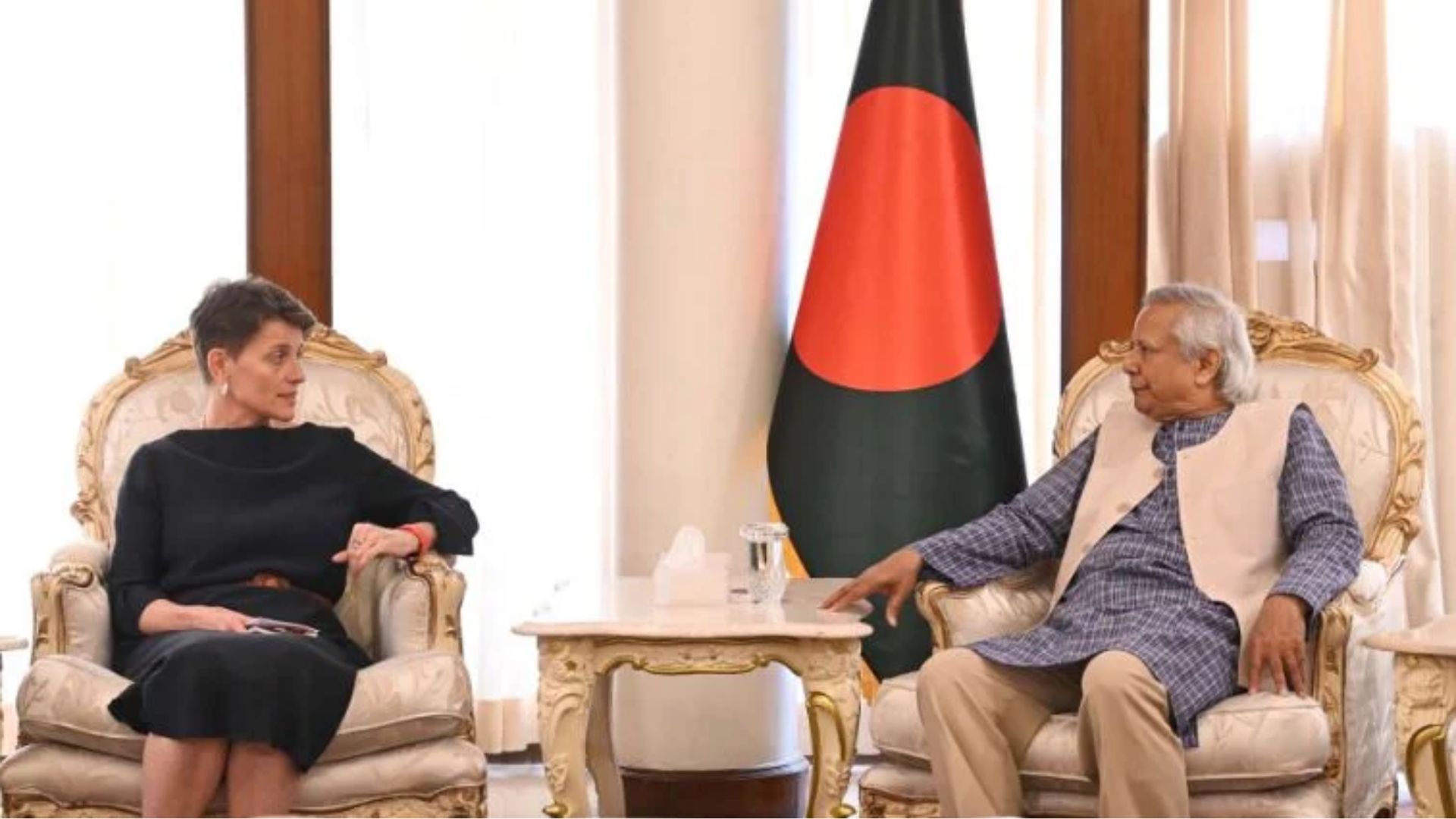 স্বৈরাচারী শাসনামলের নৃশংসতা নথিভুক্তির ওপর গুরুত্বারোপ প্রধান উপদেষ্টার