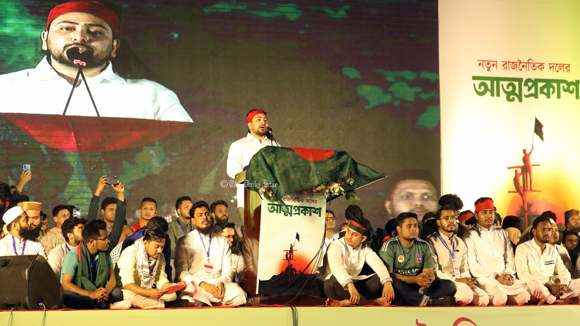 গণমানুষের সঙ্গে রাস্তায় ইফতার করবেন নাহিদ ও আখতাররা