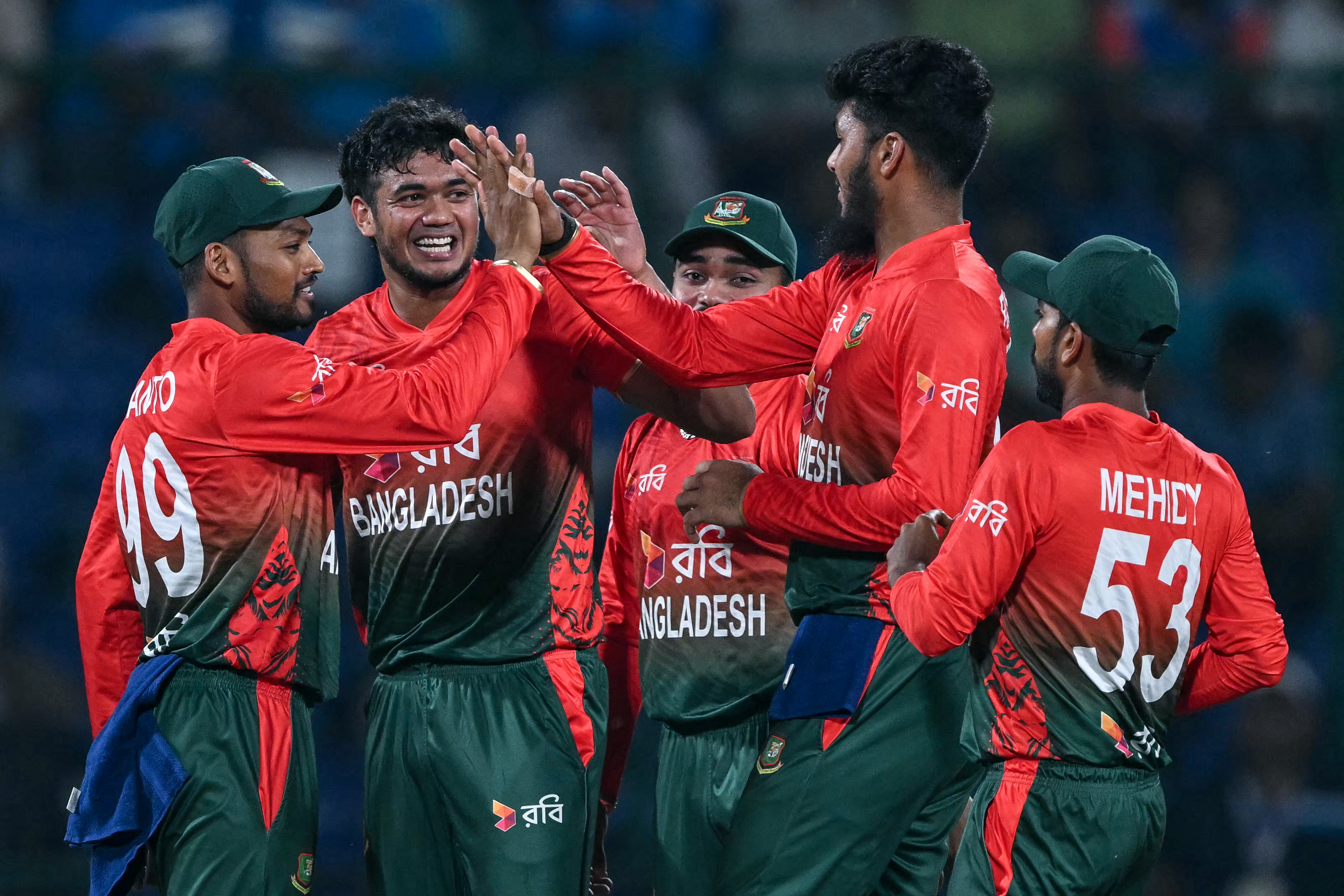 টেস্ট আর ওয়ানডেতেও দীর্ঘমেয়াদী অধিনায়ক ঘোষণা করবে বিসিবি